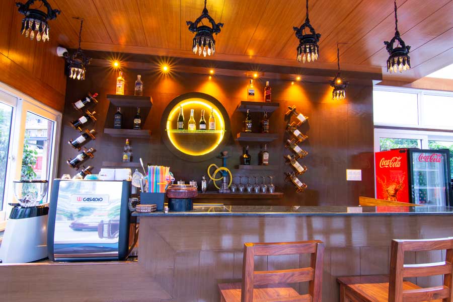 Bar